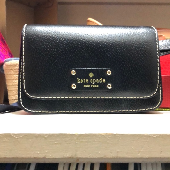 kate spade Handbags - Kate Spade shoulder purse